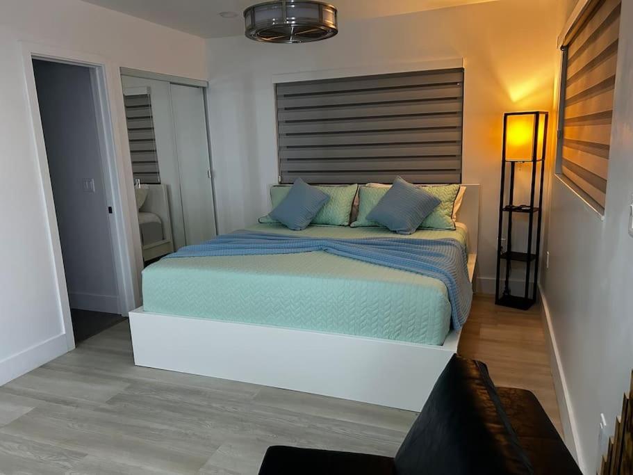 Apartment Cozy Apartment, With Separate Entrance Miami