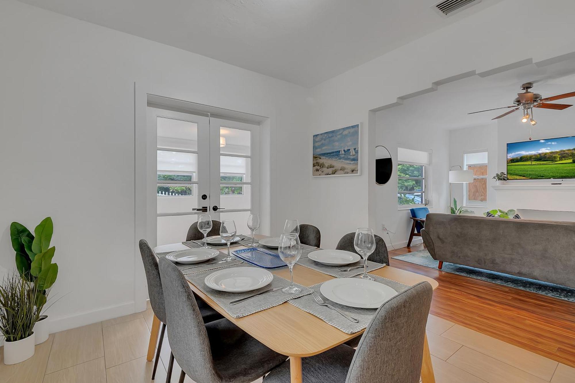 Casa Nikoleta Gated 3bd 2bth 10 Min To Miami