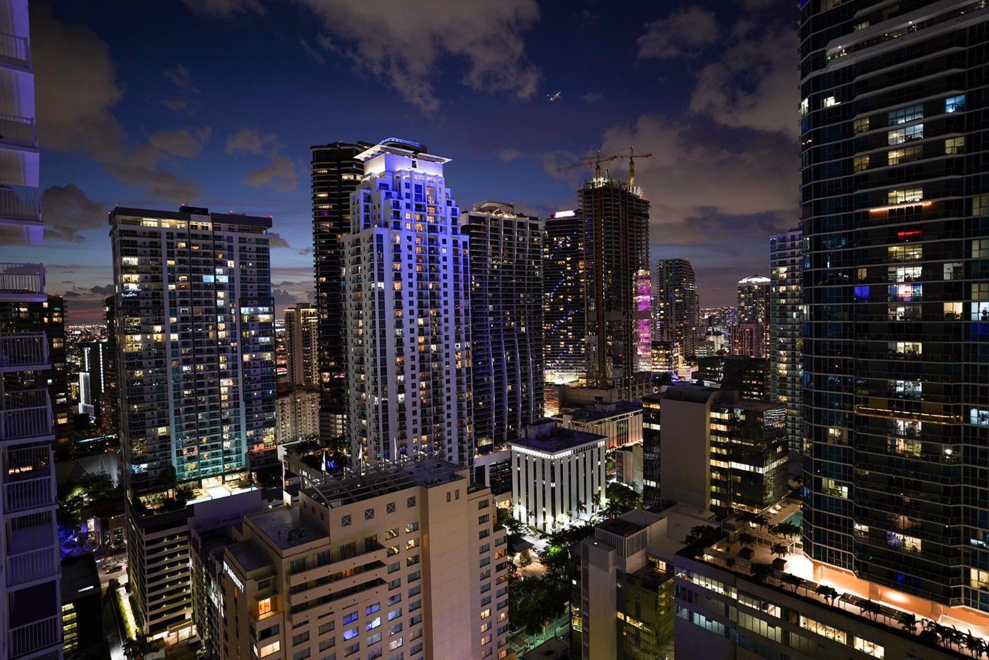 Apartment 4 Bed Full In With Skyline & Sea View
