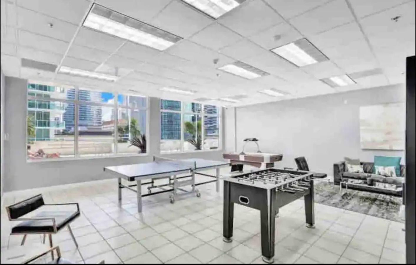 Apartment *luxurious Highrise 2brcondo Brickell- Waterviews*