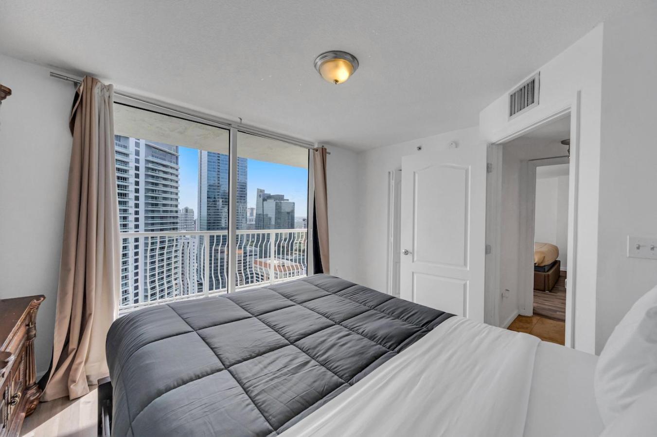 *luxurious Highrise 2brcondo Brickell- Waterviews* Apartment Miami