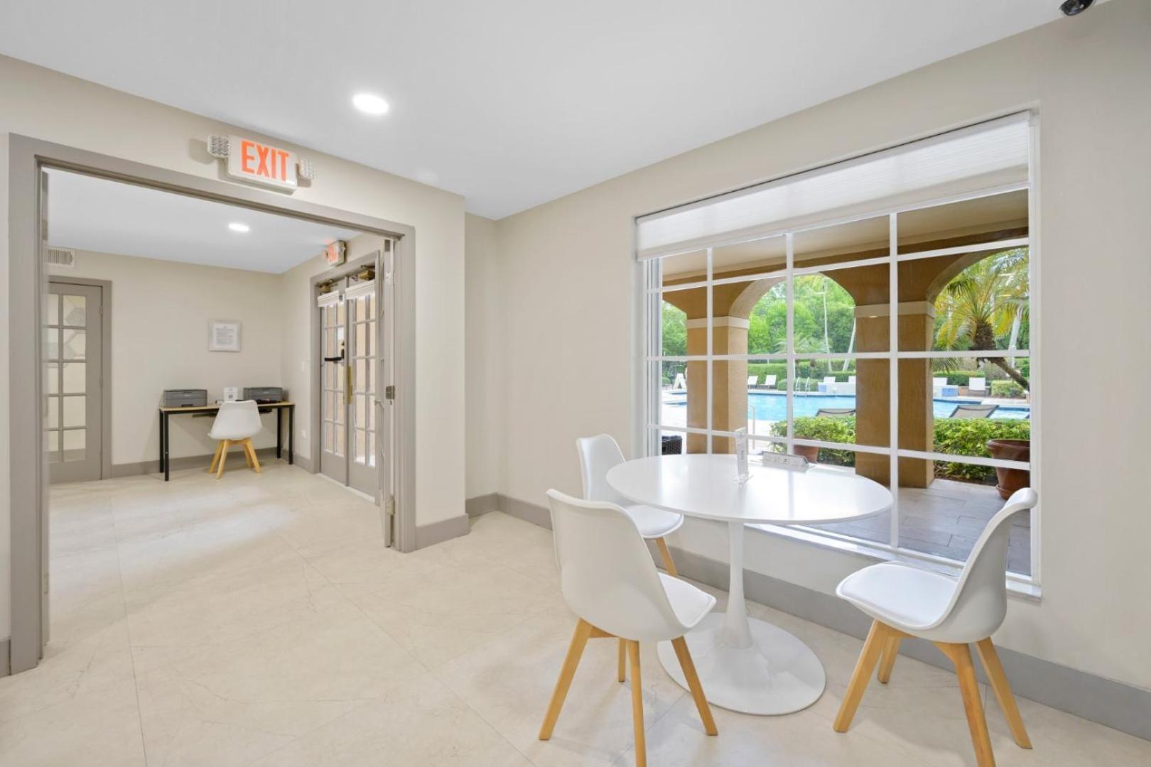 Renovated Cozy The Yacht Club At Aventura Parking Included Apartment Miami