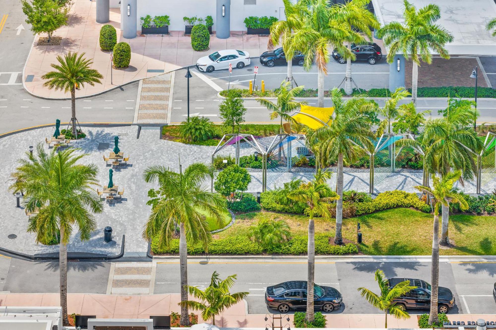 Modern Downtown Doral One-bedroom With Golf Course Views