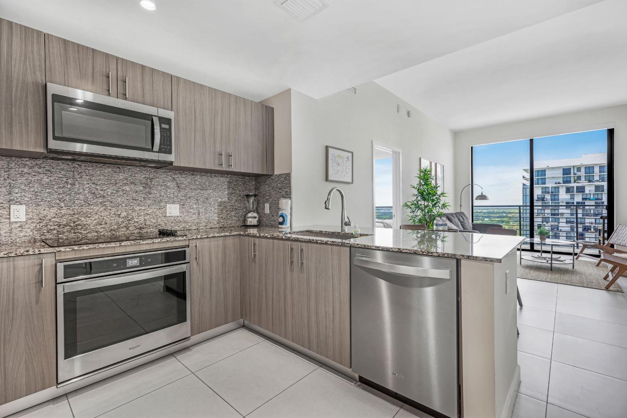 Modern Downtown Doral One-bedroom With Golf Course Views * Miami