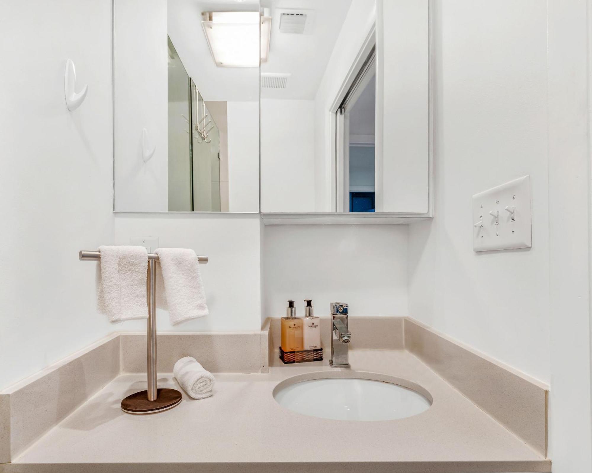 Apartment Modern 2-bd In The Heart Of Midtown