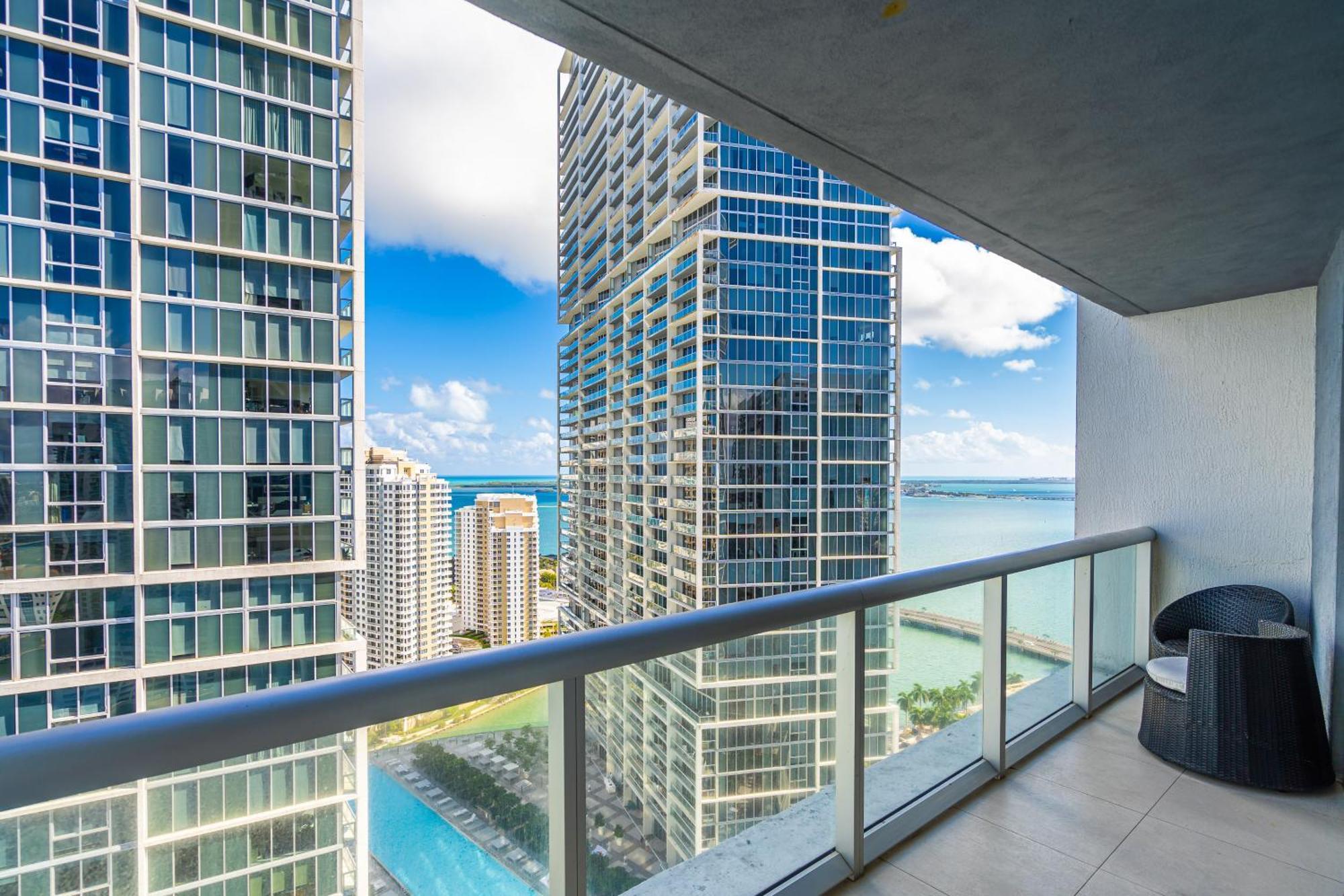 Luxurious At Icon With Views Apartment Miami