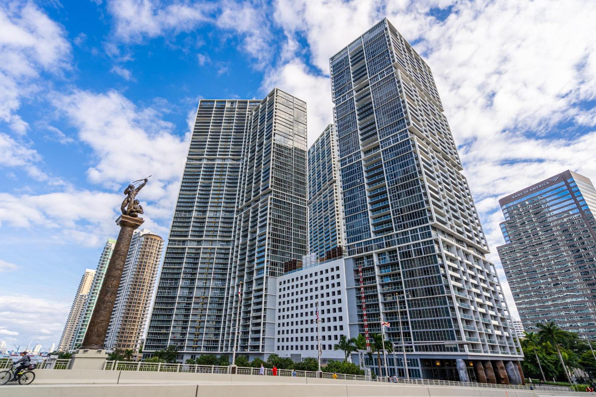 Apartment Luxurious At Icon With Views