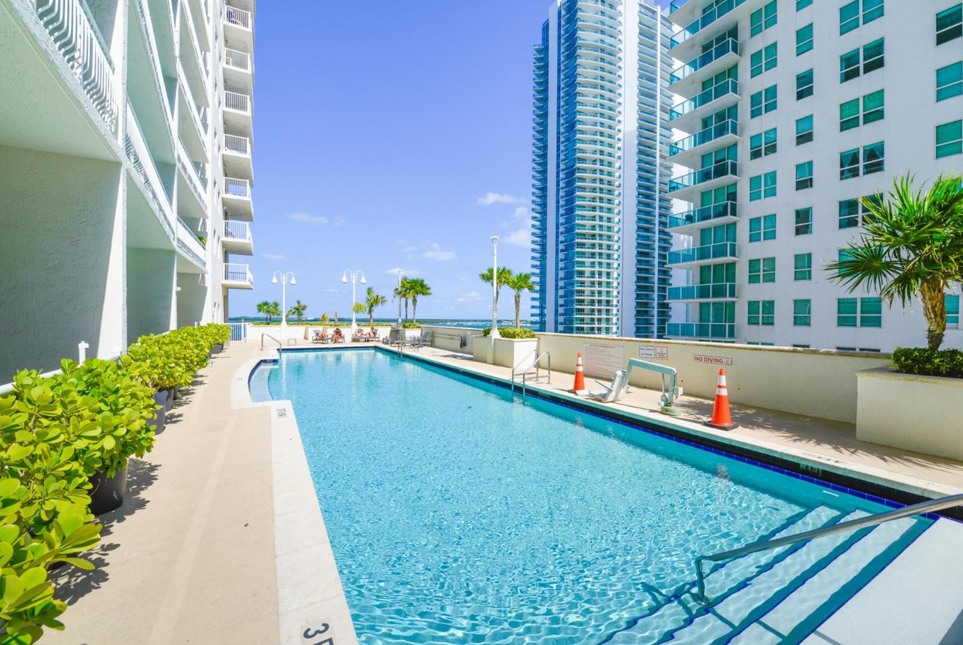 Wonderful In The Heart Of Brickell With Pool
