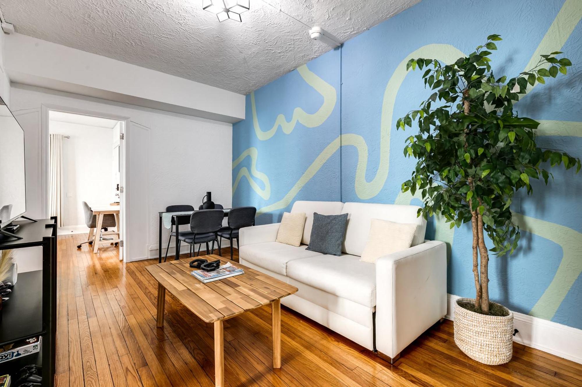 Comfy Little Havana - Centrally Located Hv2 *