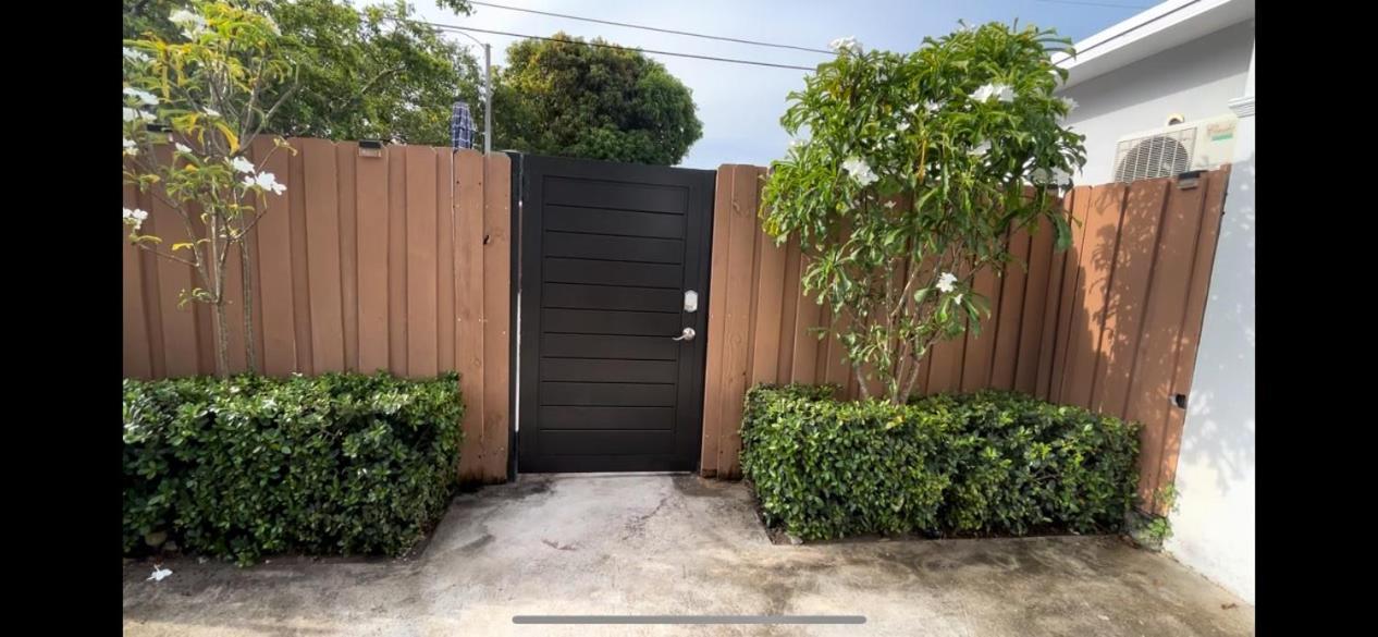 Casa de férias Main House 3 Bed 2 Bath & 1 Bed 1 Bath Miami
