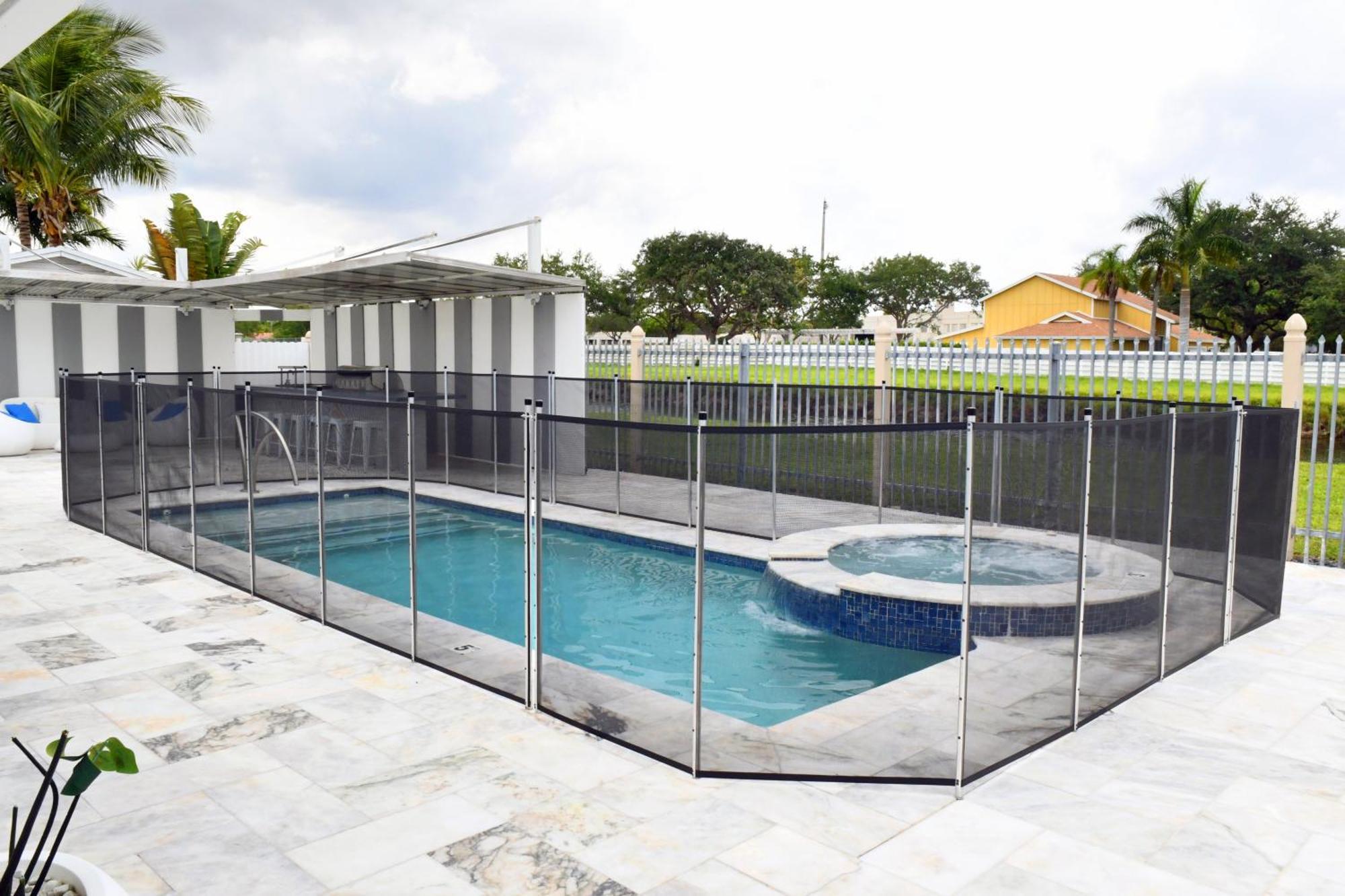 Luxurious With Bbq, Hot Tub, Heated Pool & Wifi - L36 Casa de férias *