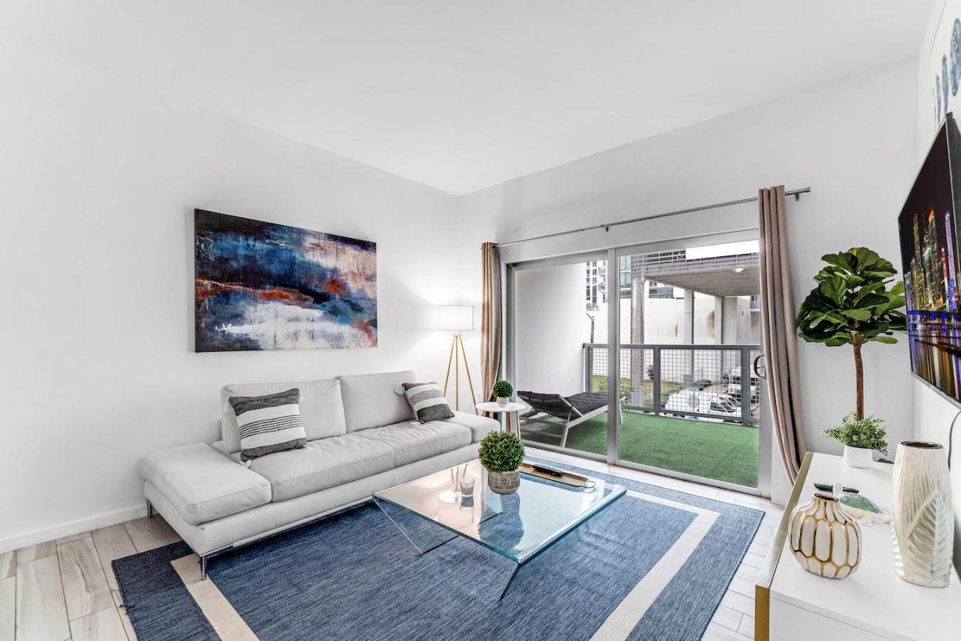 Lovely Unit Mins From Wynwood With Free Parking