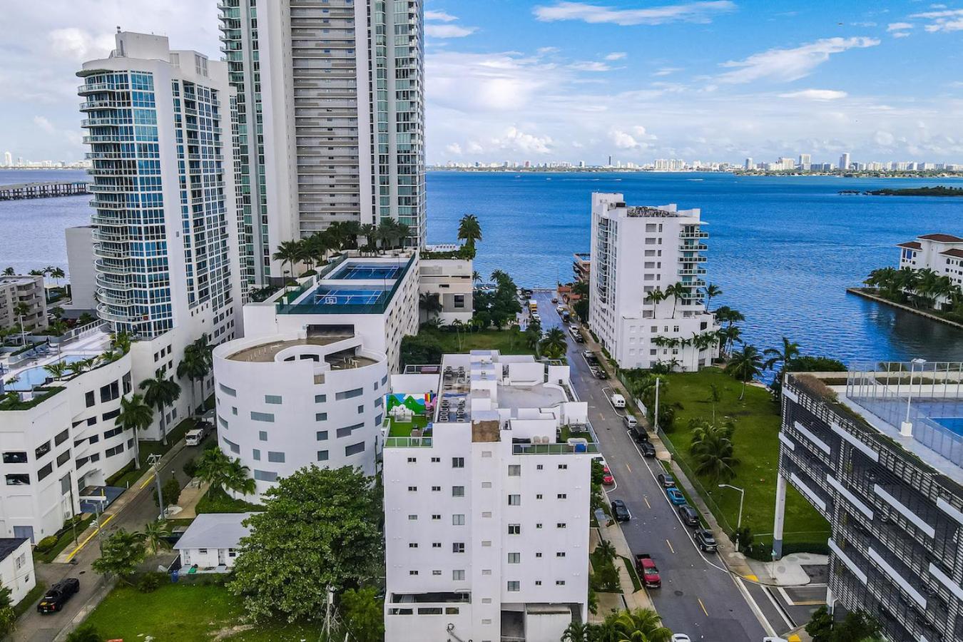 Apartment Lovely Unit Mins From Wynwood With Free Parking *