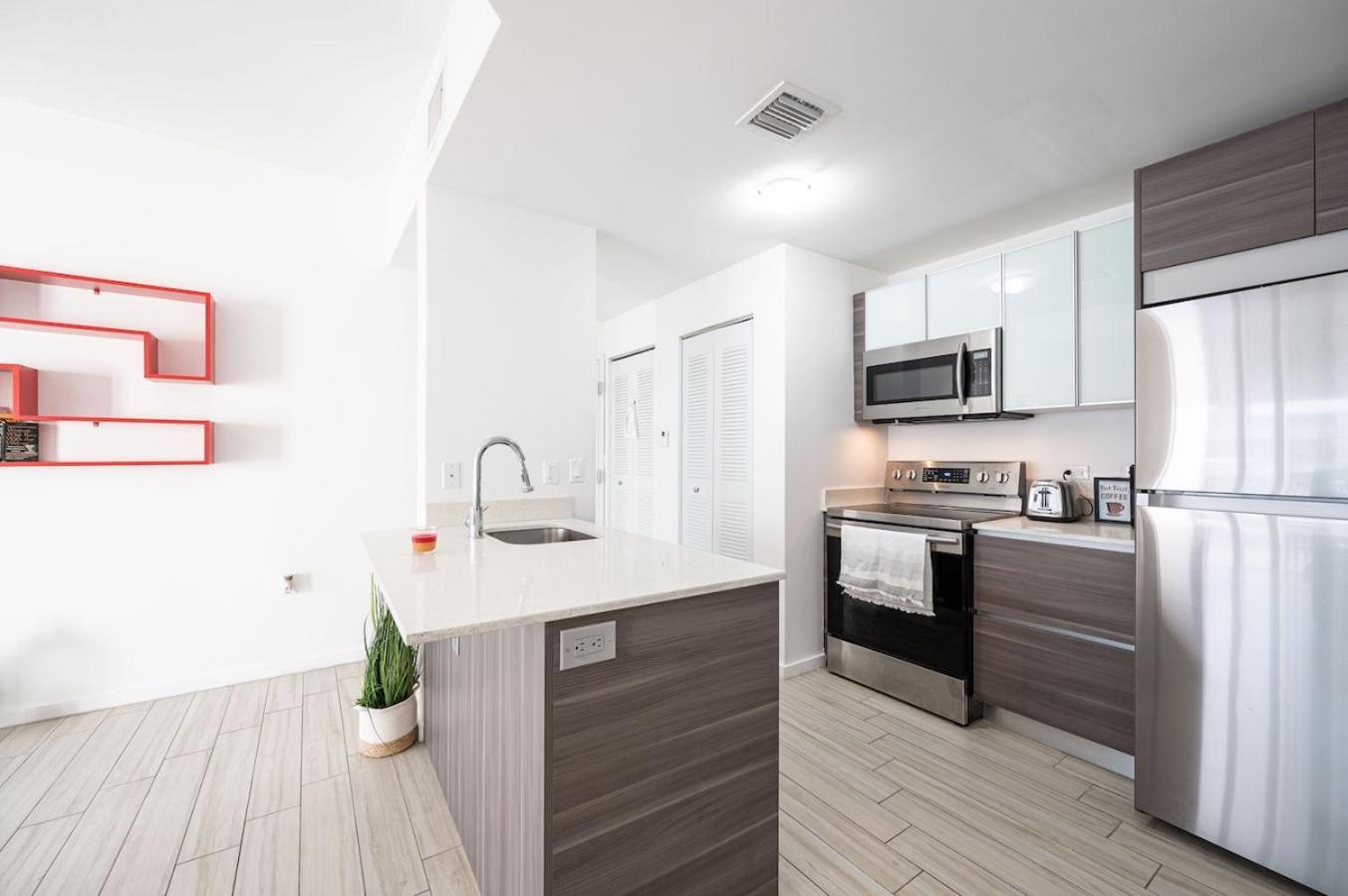 Apartamento Subtle 2 Bed In Edgewater Downtown With Free Parking *