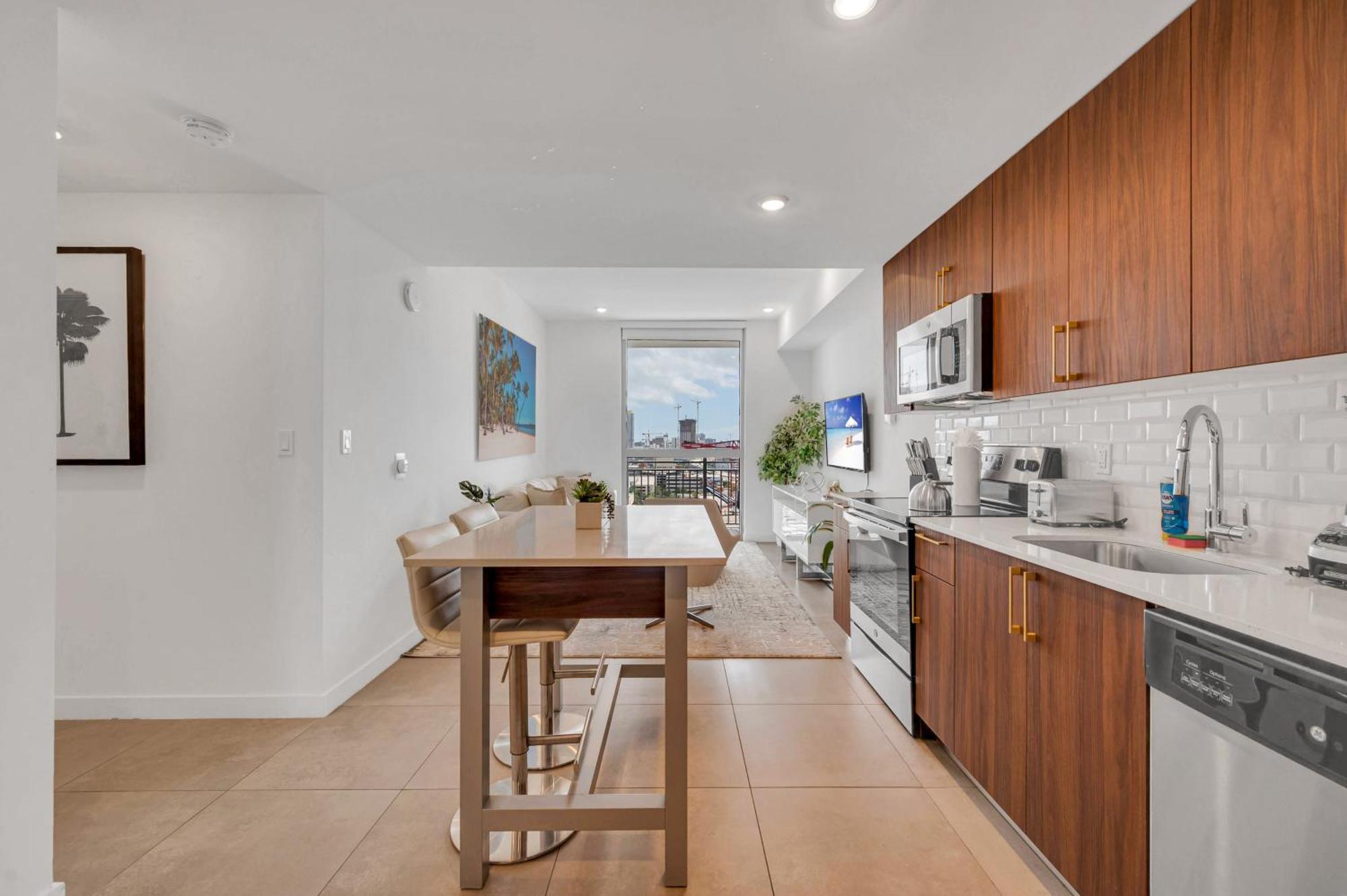 Amazing 2 Bd Downtown Mins From Brickell With Free Parking Apartment