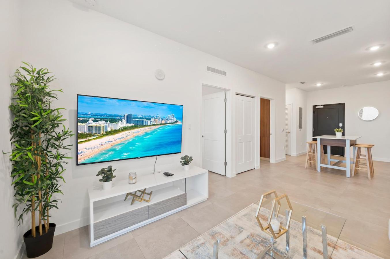 Apartamento Beautiful Unit In Downtown With Free Parking Miami