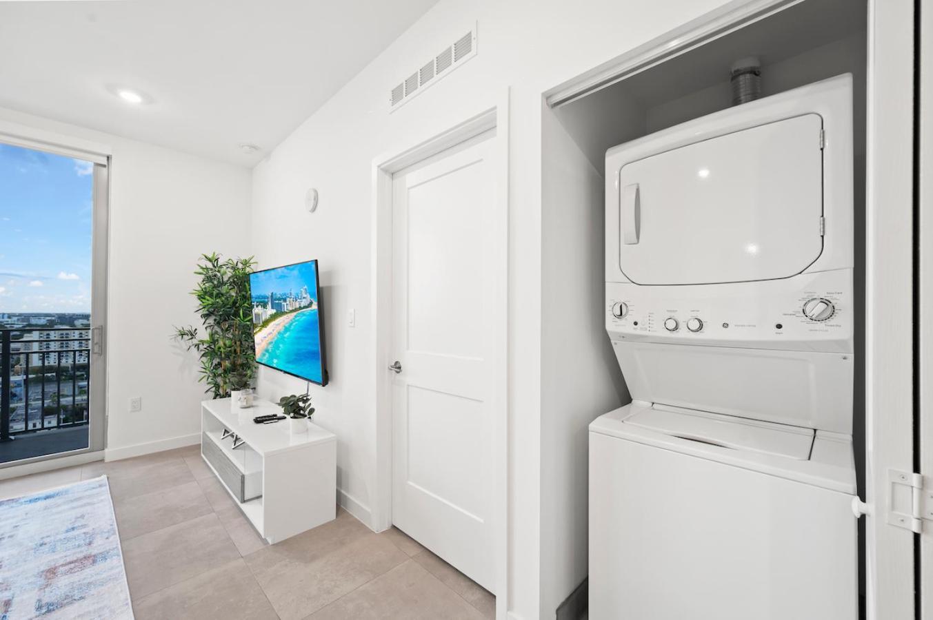 Apartamento Beautiful Unit In Downtown With Free Parking Miami