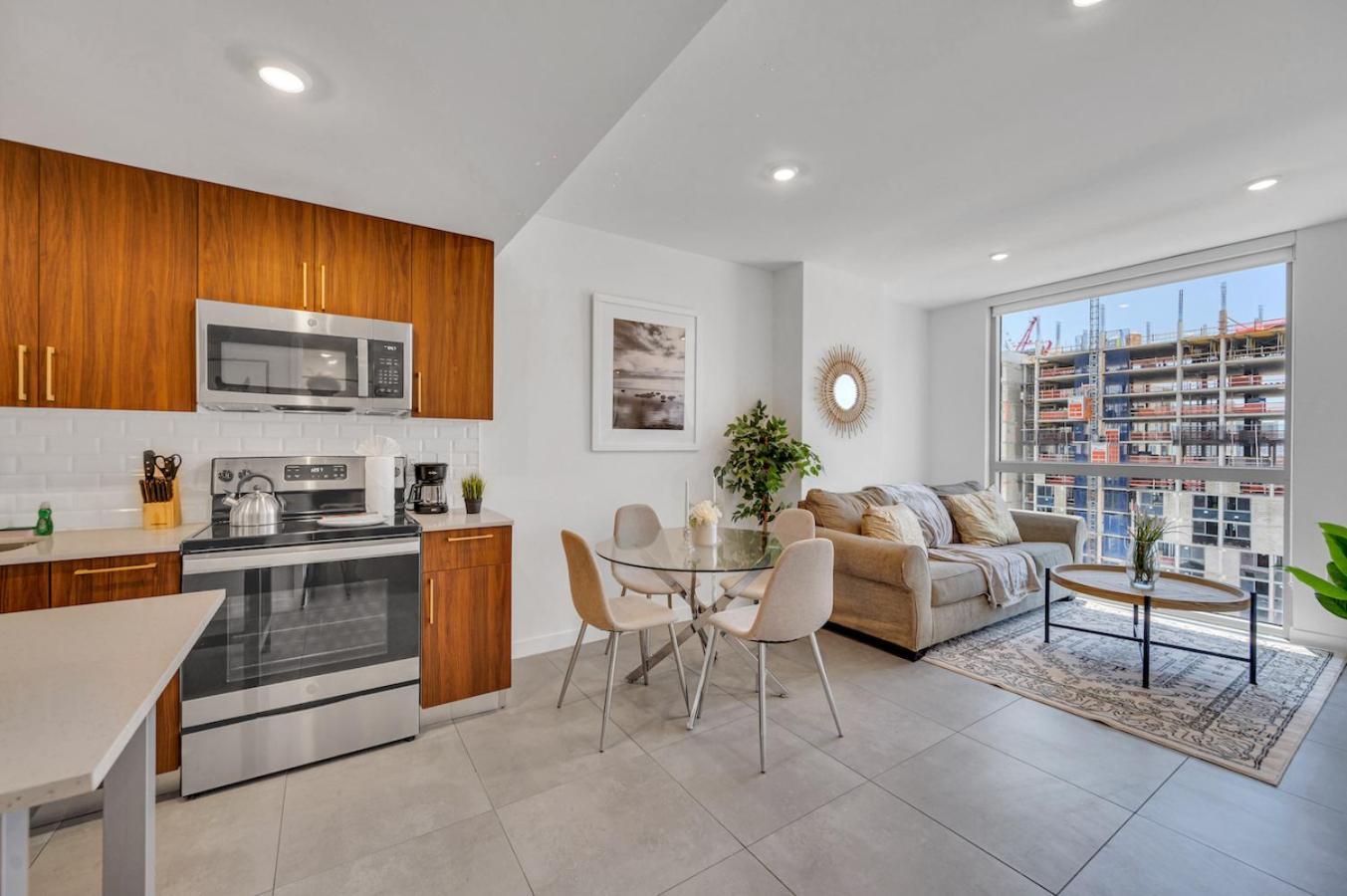 Beautiful Unit With Amazing View & Free Parking Miami