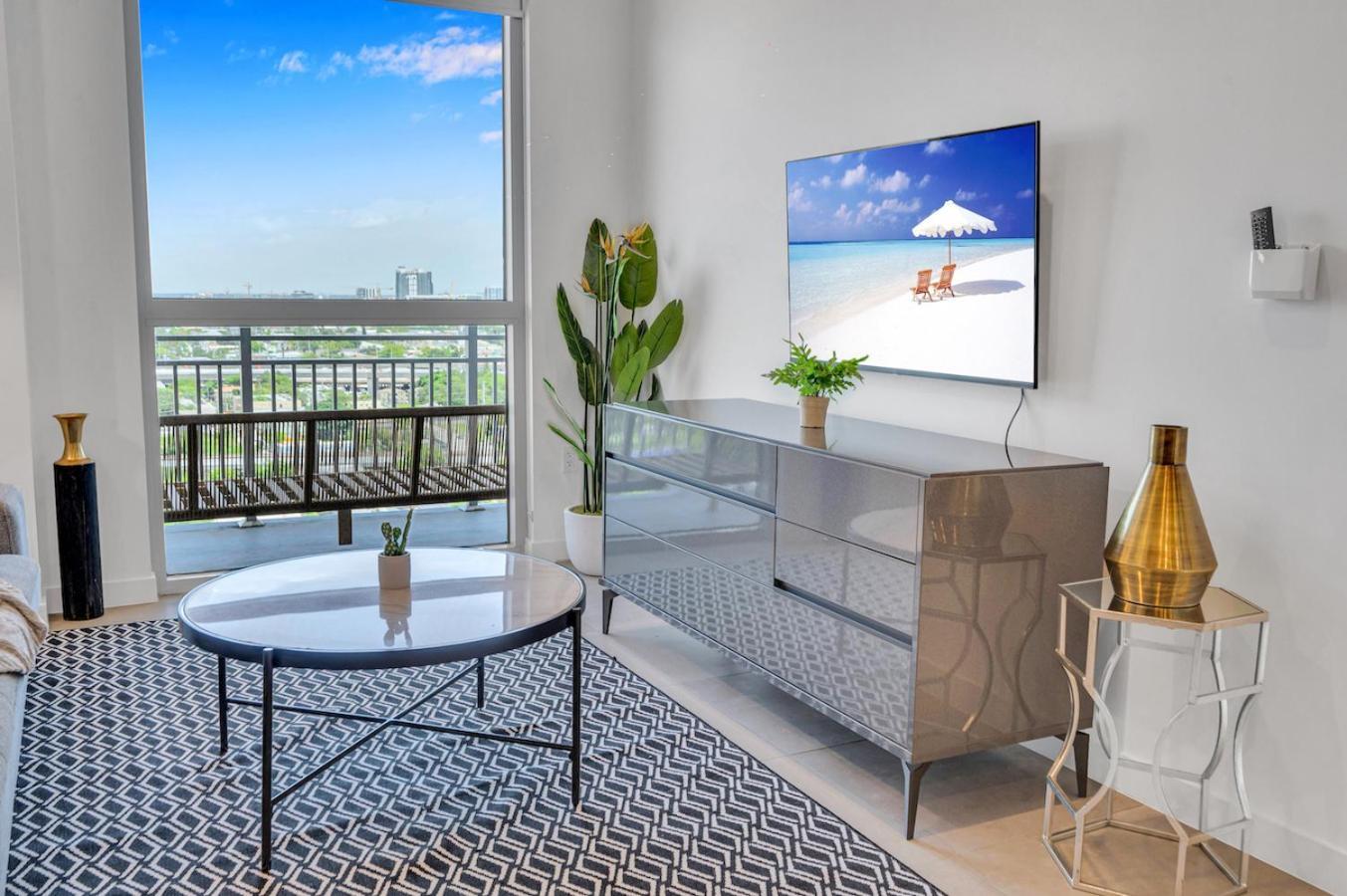 Apartment Modern 2 Bed Mins From Brickell With Free Parking