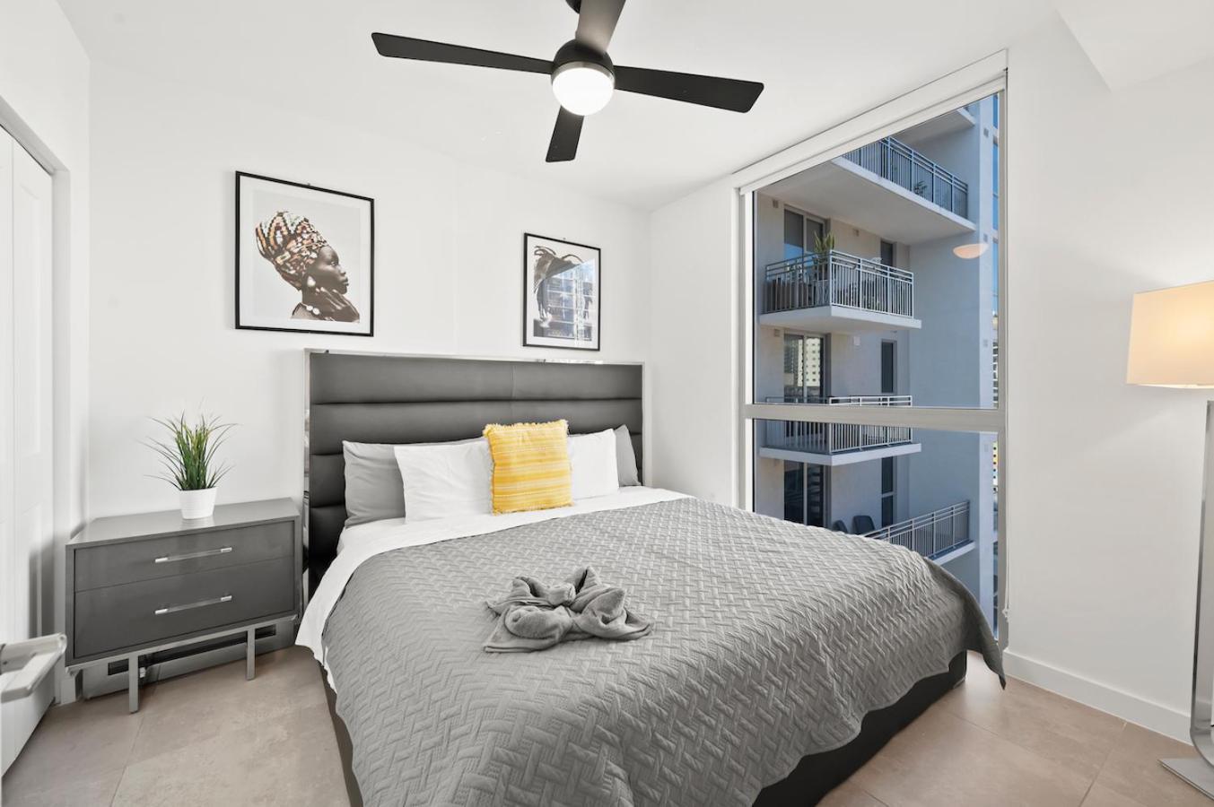 Modern Unit Mins From Brickell With Free Parking Apartment *