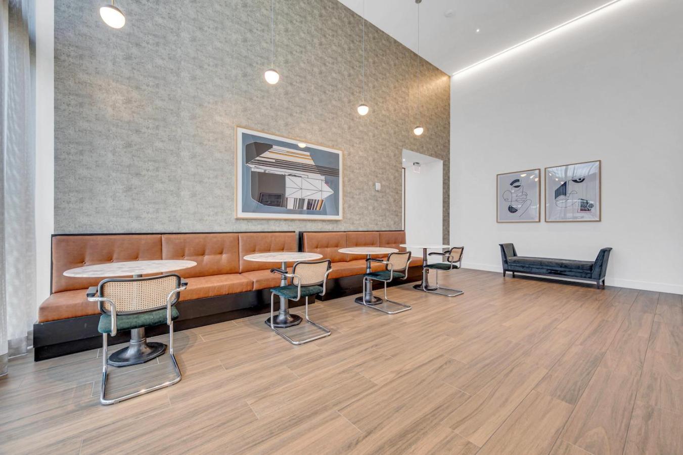 Apartment Centrally Located 2 Bed In The Heart Of Downtown With Free Parkin Miami