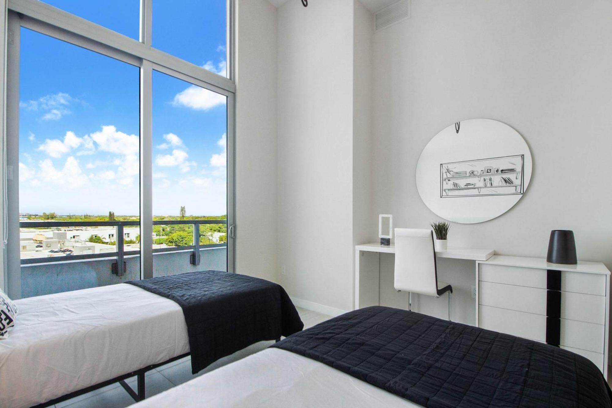 Quadro Residences By Ionica *