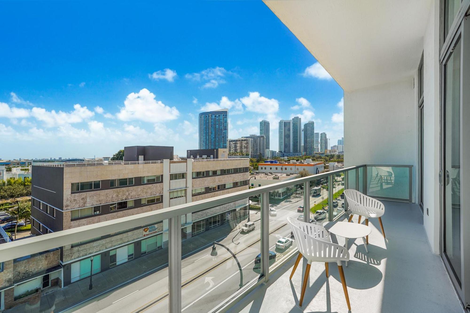 Quadro Residences By Ionica