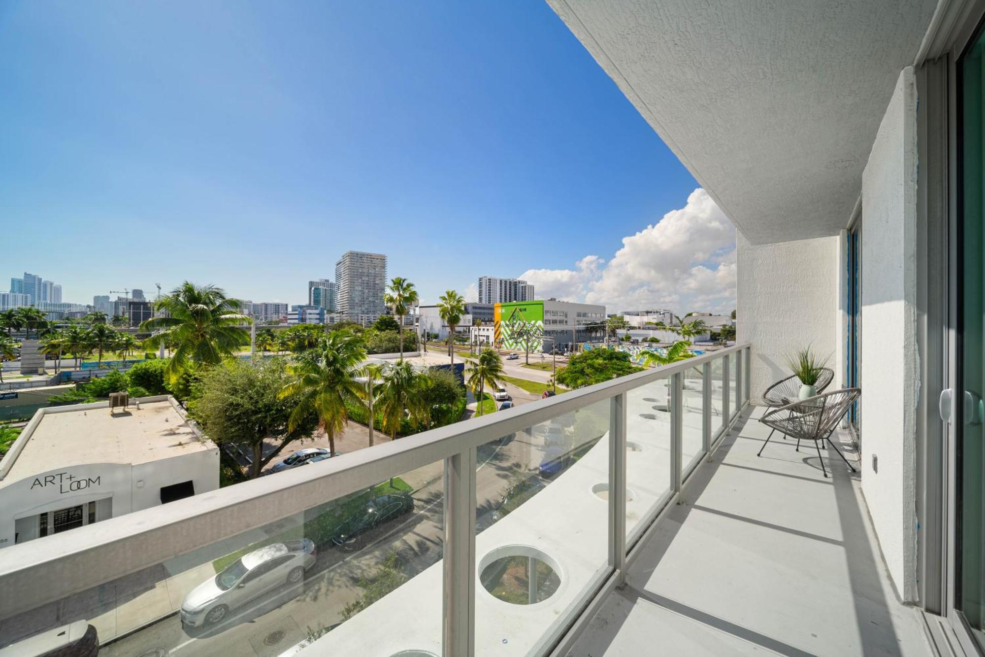 Apartment Quadro Residences By Ionica *