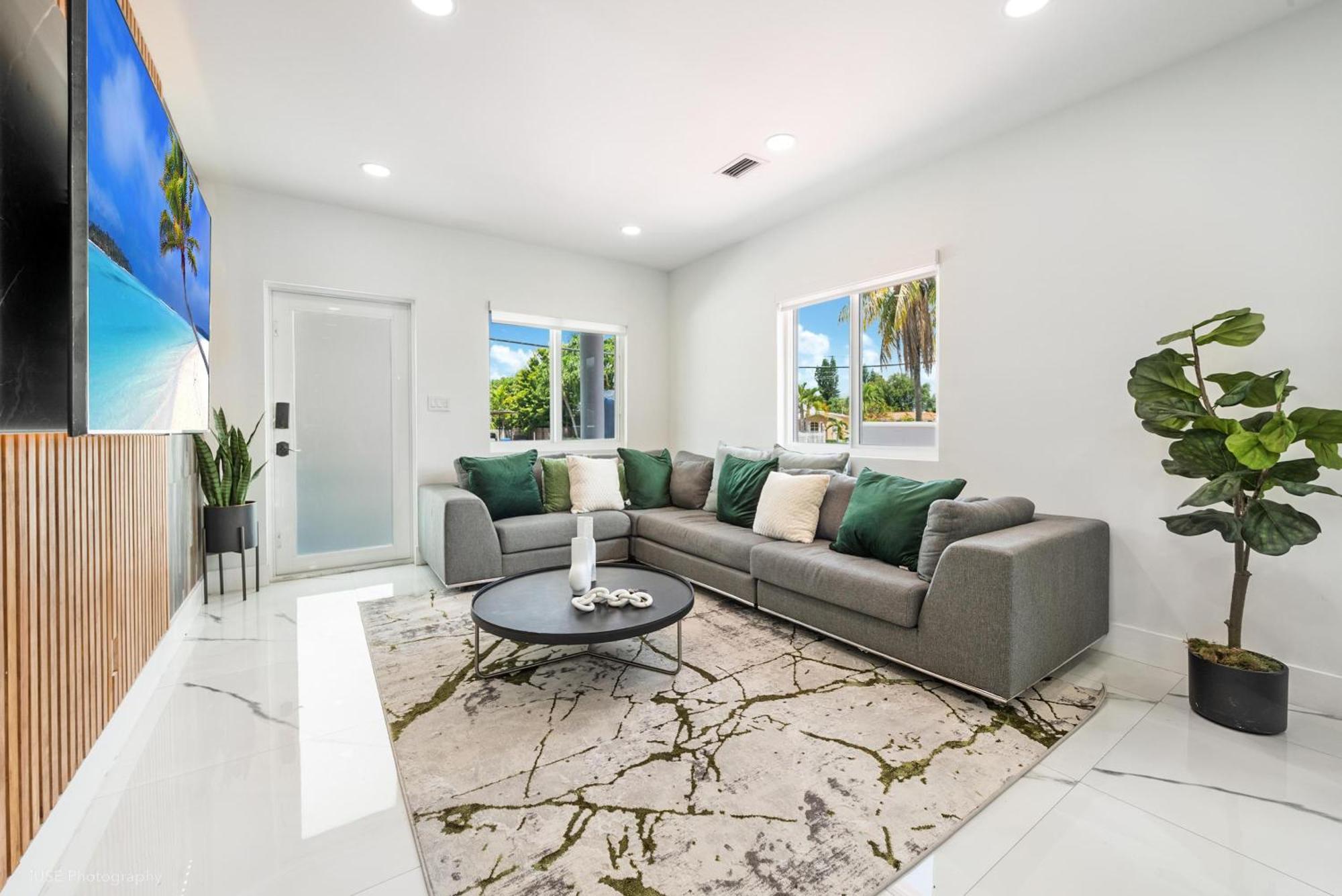 6Br Ultimate Retreat Pool, Sports Court & Bbq L10 Holiday home Miami