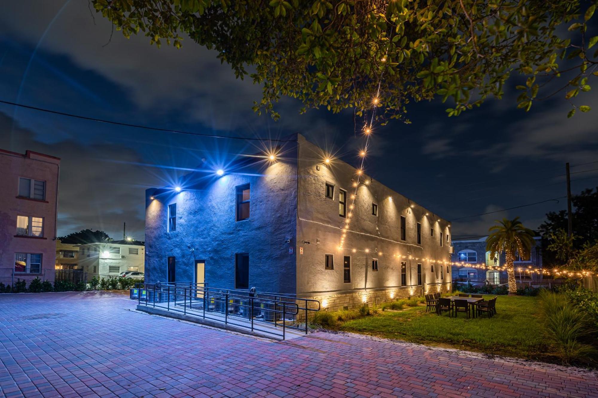 Incredible Comfort: Awesome With Parking Apartamento
