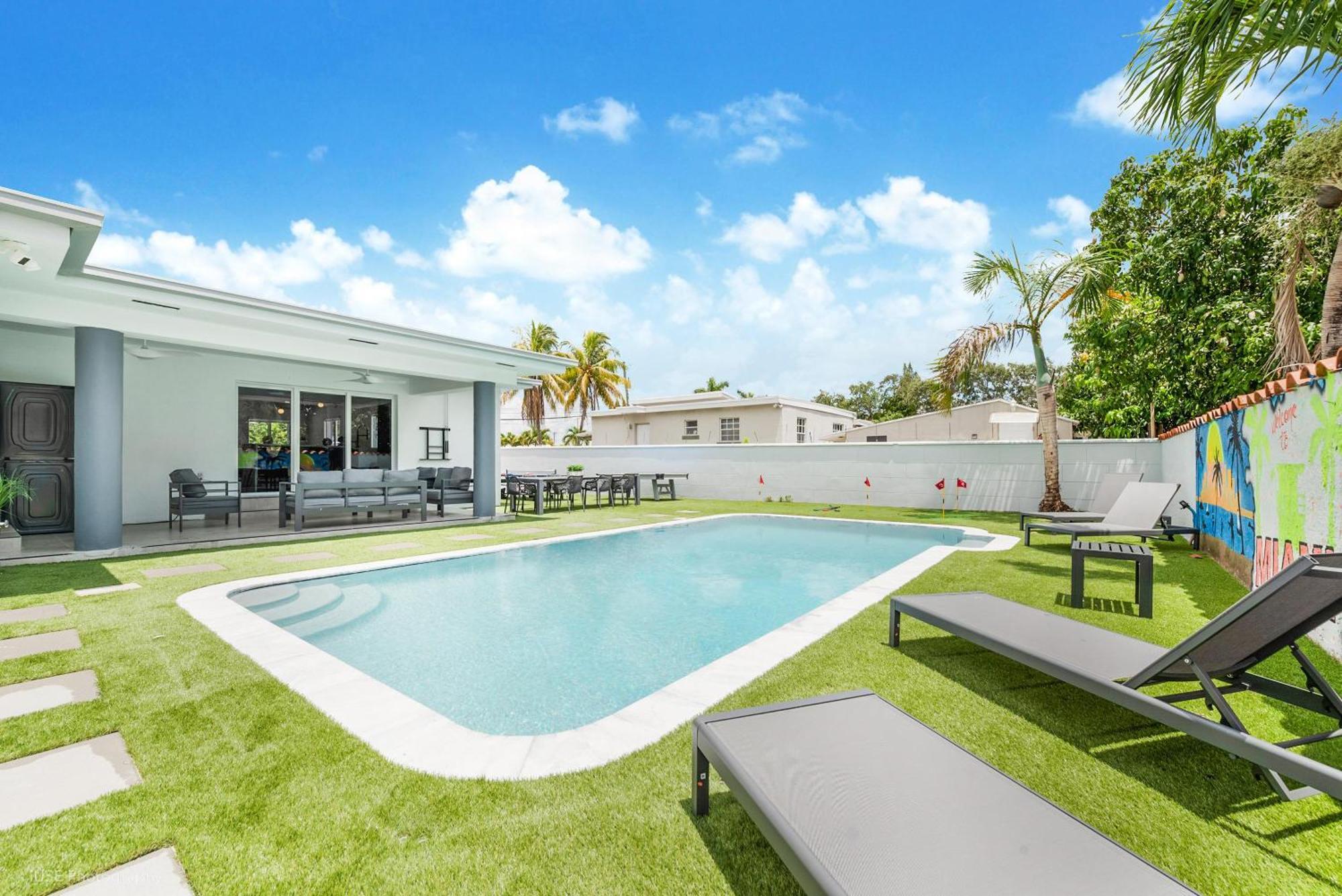 6Br Ultimate Retreat Pool, Sports Court & Bbq L10 Holiday home Miami