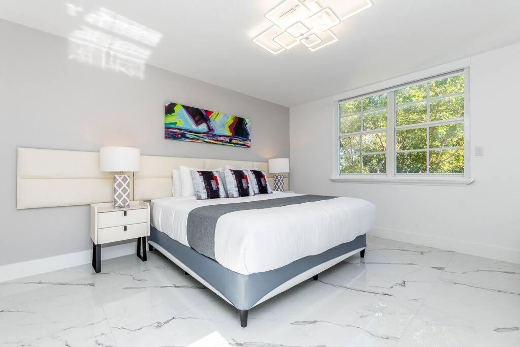 Apartment Luxury Vip 3 Bed 2 Bath Yacht Club Aventura Miami