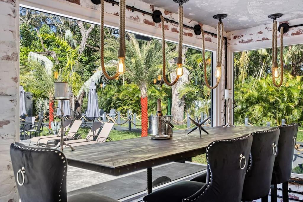 Pousada With Outdoor Sauna, Outdoor Bar And Pergola With Games *