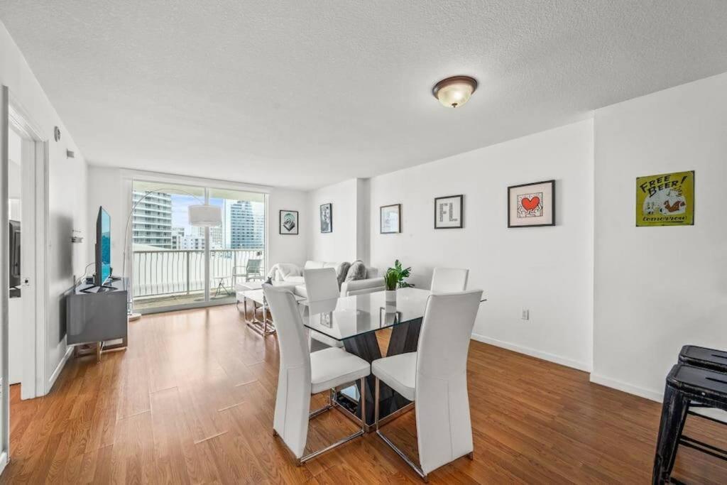 Amazing High Rise At Brickell With Pool View Apartamento