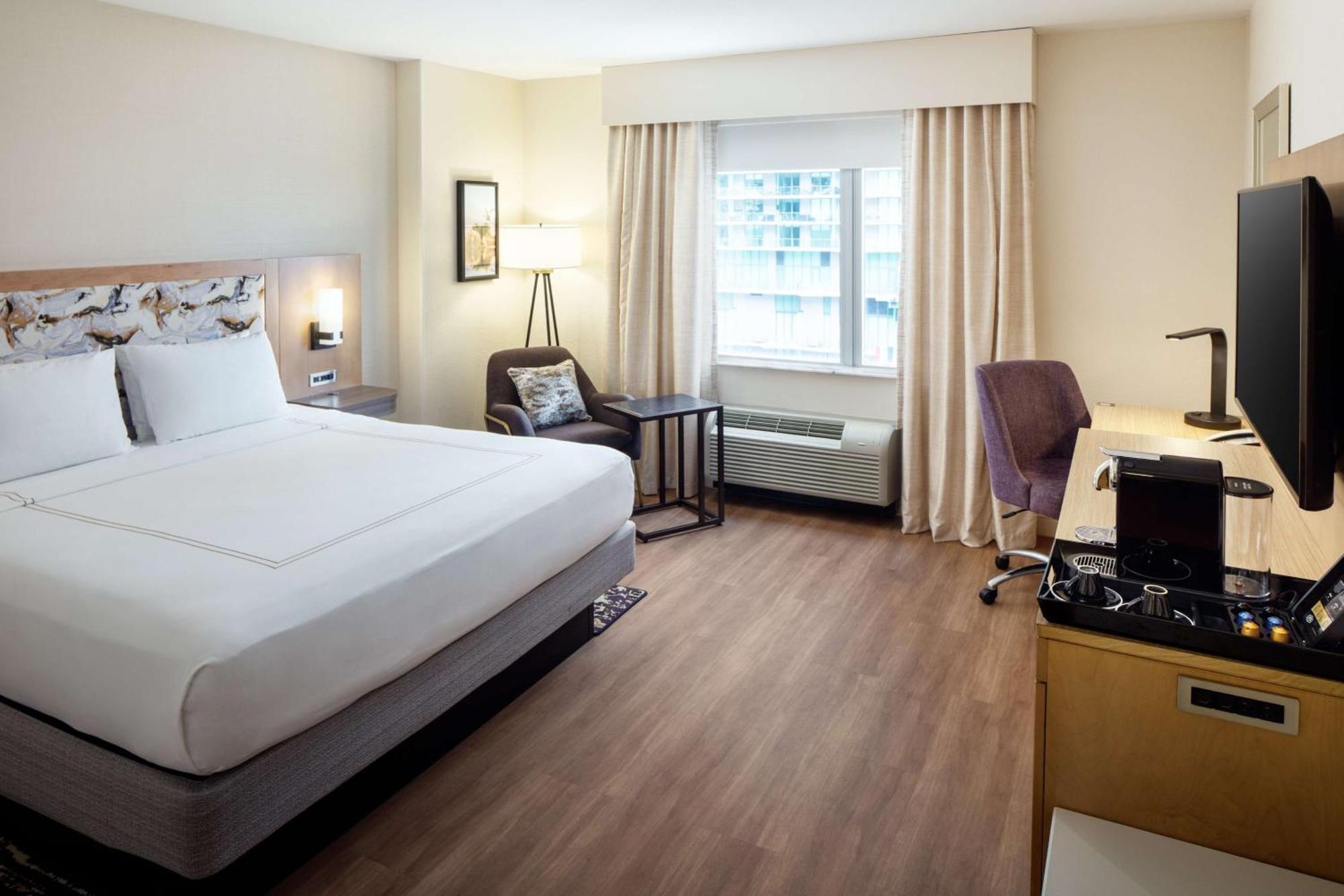 Hotel Hampton & By Hilton Downtown/brickell 3*