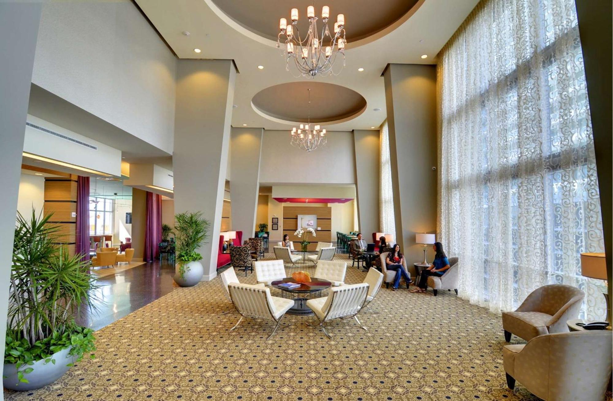 Hampton & By Hilton Downtown/brickell Hotel Miami