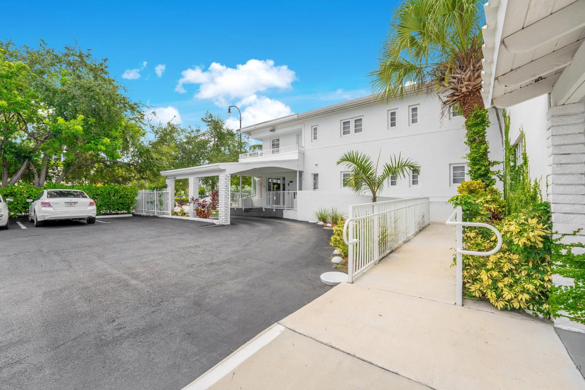 Travelodge By Wyndham Biscayne Bay 3* Miami
