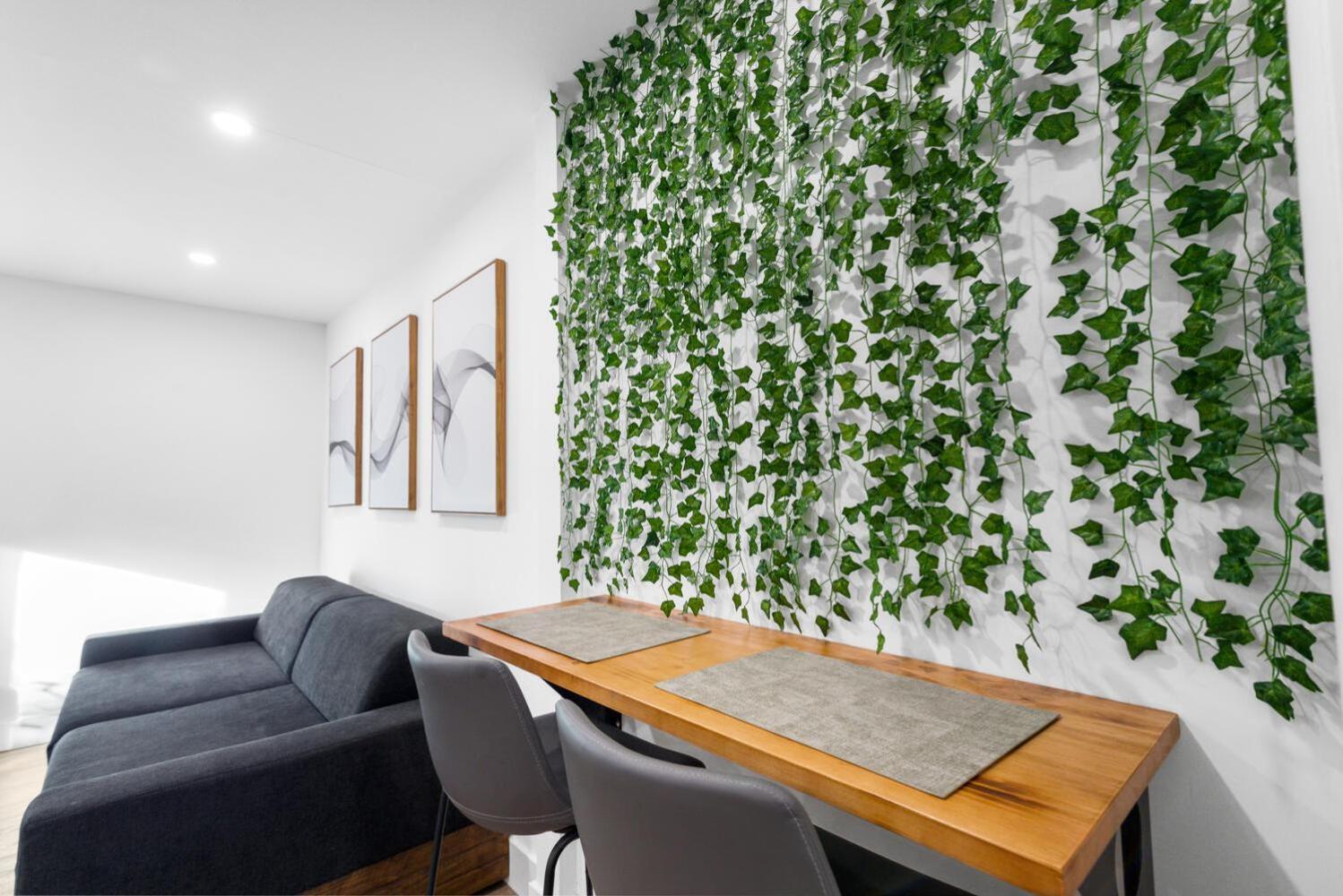 Enjoy Modern Oasis Private Patio - Near Holiday home *