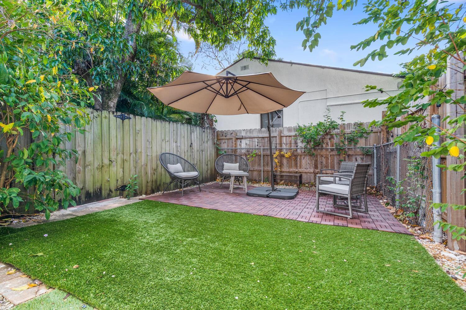 Enjoy Modern Oasis Private Patio - Near Holiday home Miami