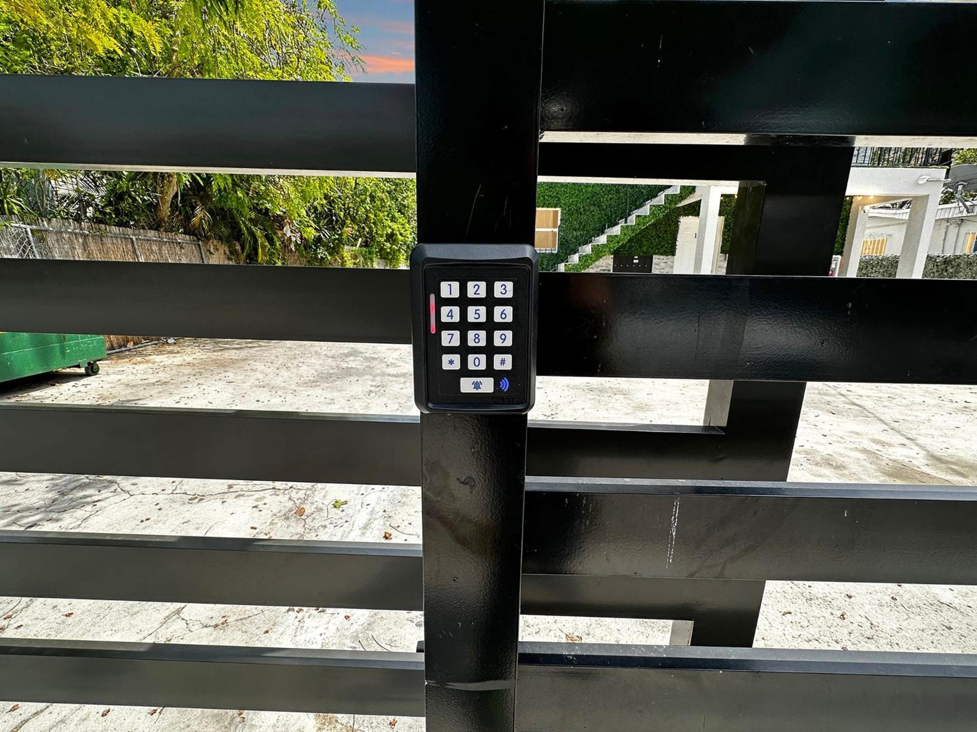 Vacay Spot Wynwood: Urban Jungle Oasis With Massage Shower & Bbq Patio Casa de férias *
