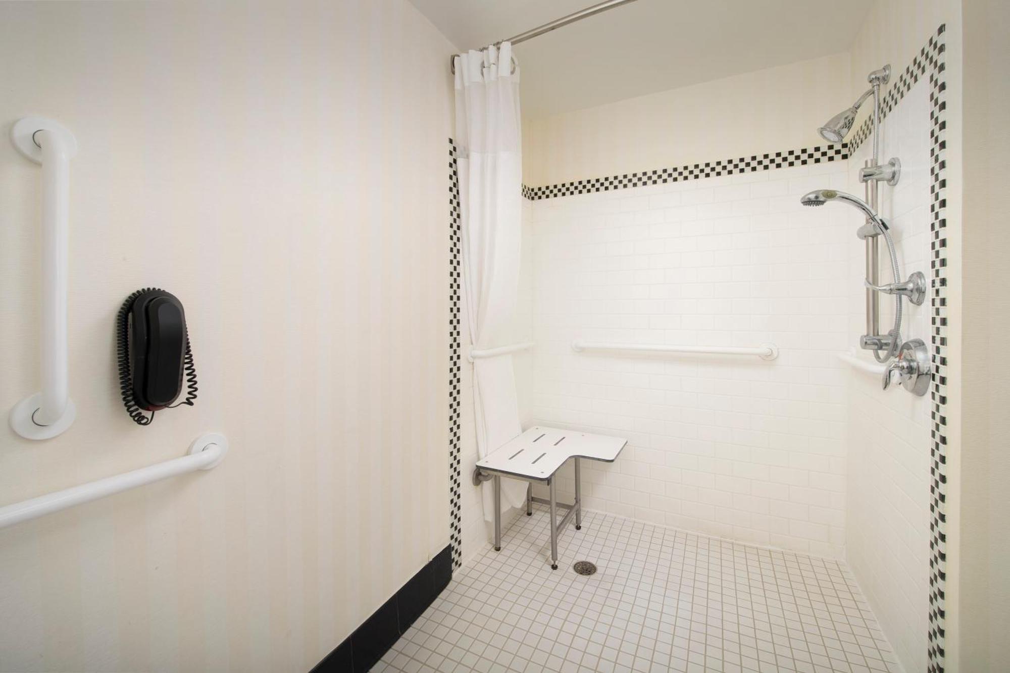 Fairfield & By Marriott Airport South
