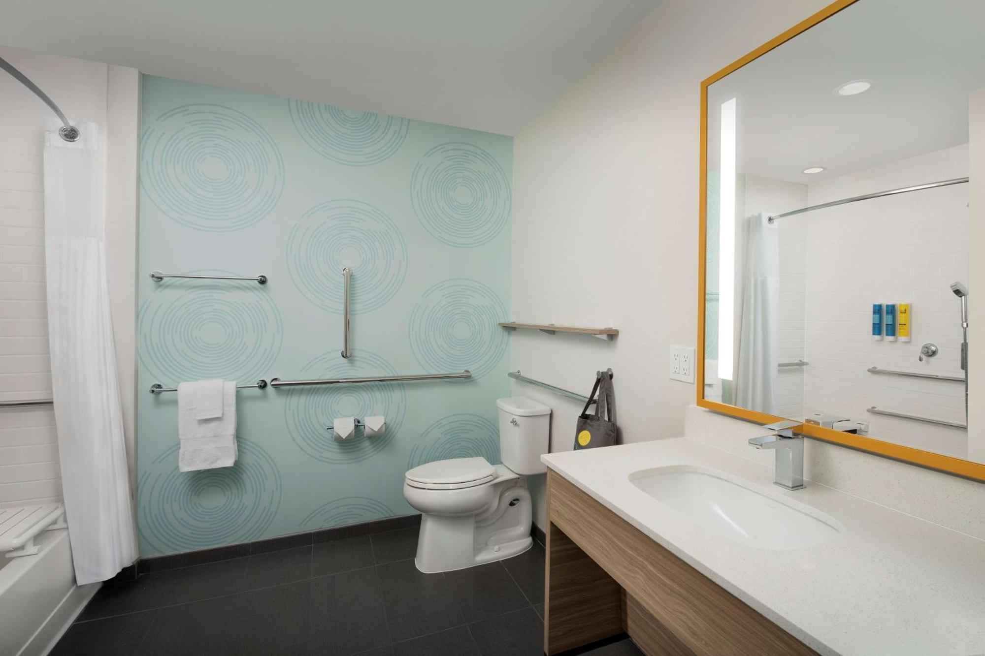Tru By Hilton West Brickell Miami