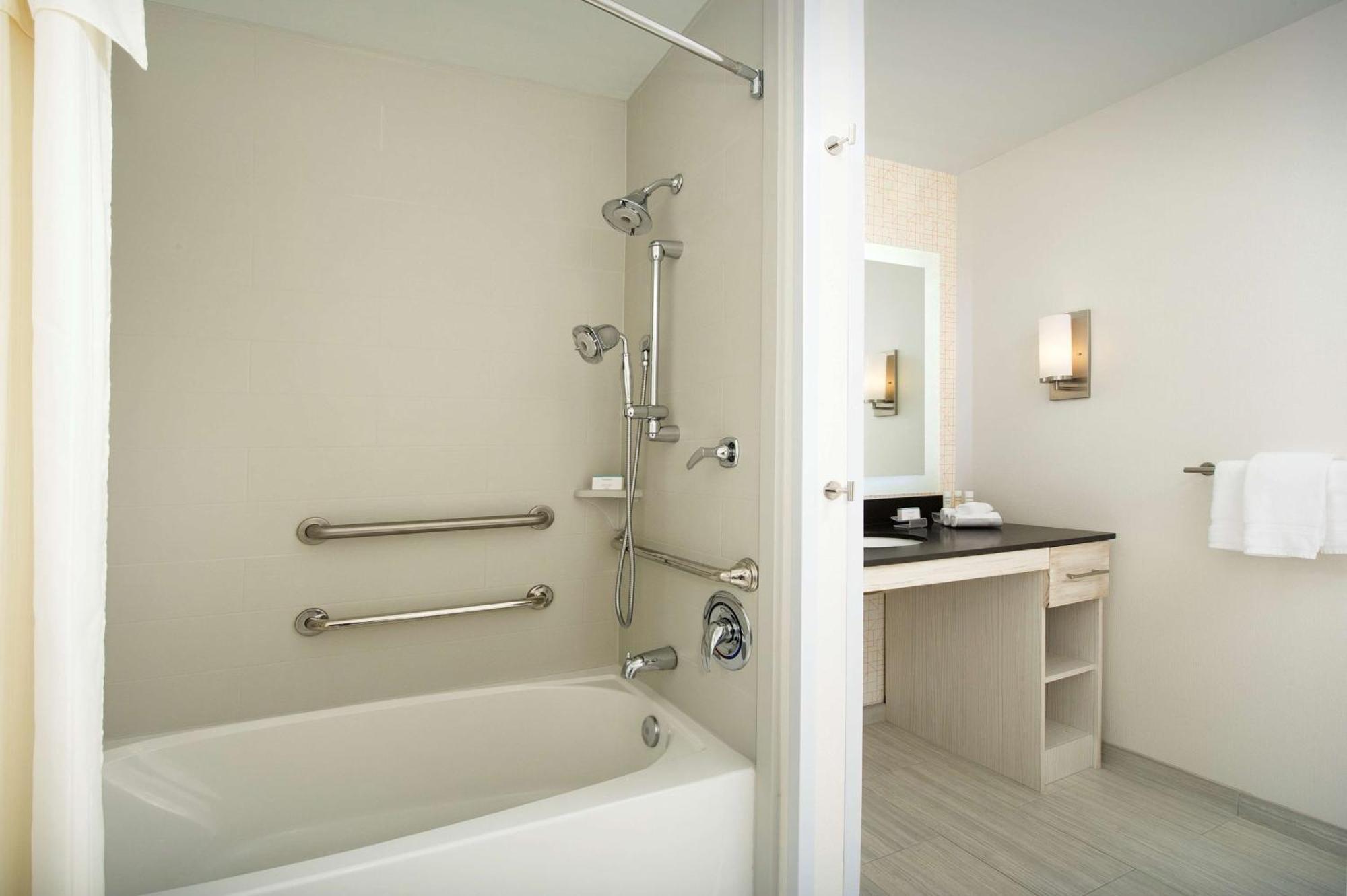 Hotel Homewood By Hilton Downtown/brickell