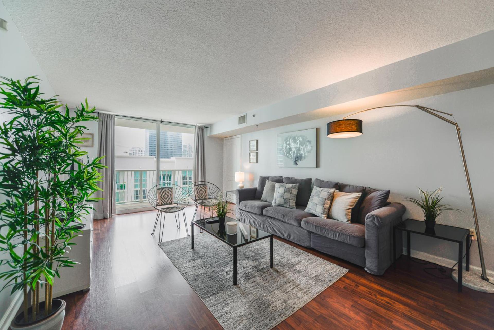 Style, Comfort, And Perfect Location In Brickell Apartment Miami