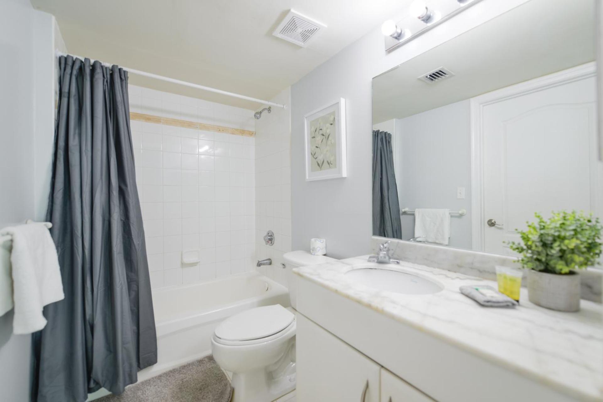 Apartment Style, Comfort, And Perfect Location In Brickell