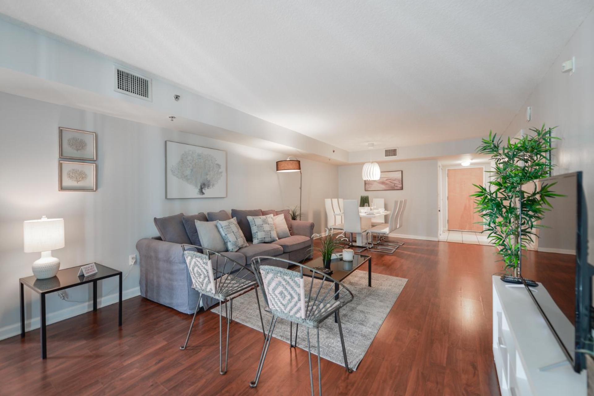 Style, Comfort, And Perfect Location In Brickell * Miami