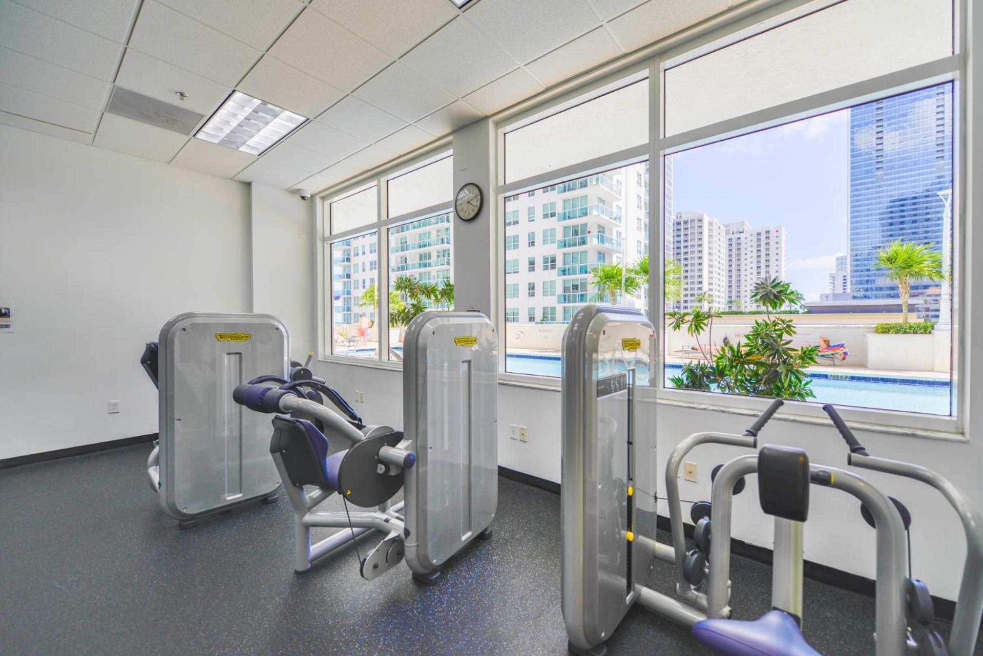 Style, Comfort, And Perfect Location In Brickell *