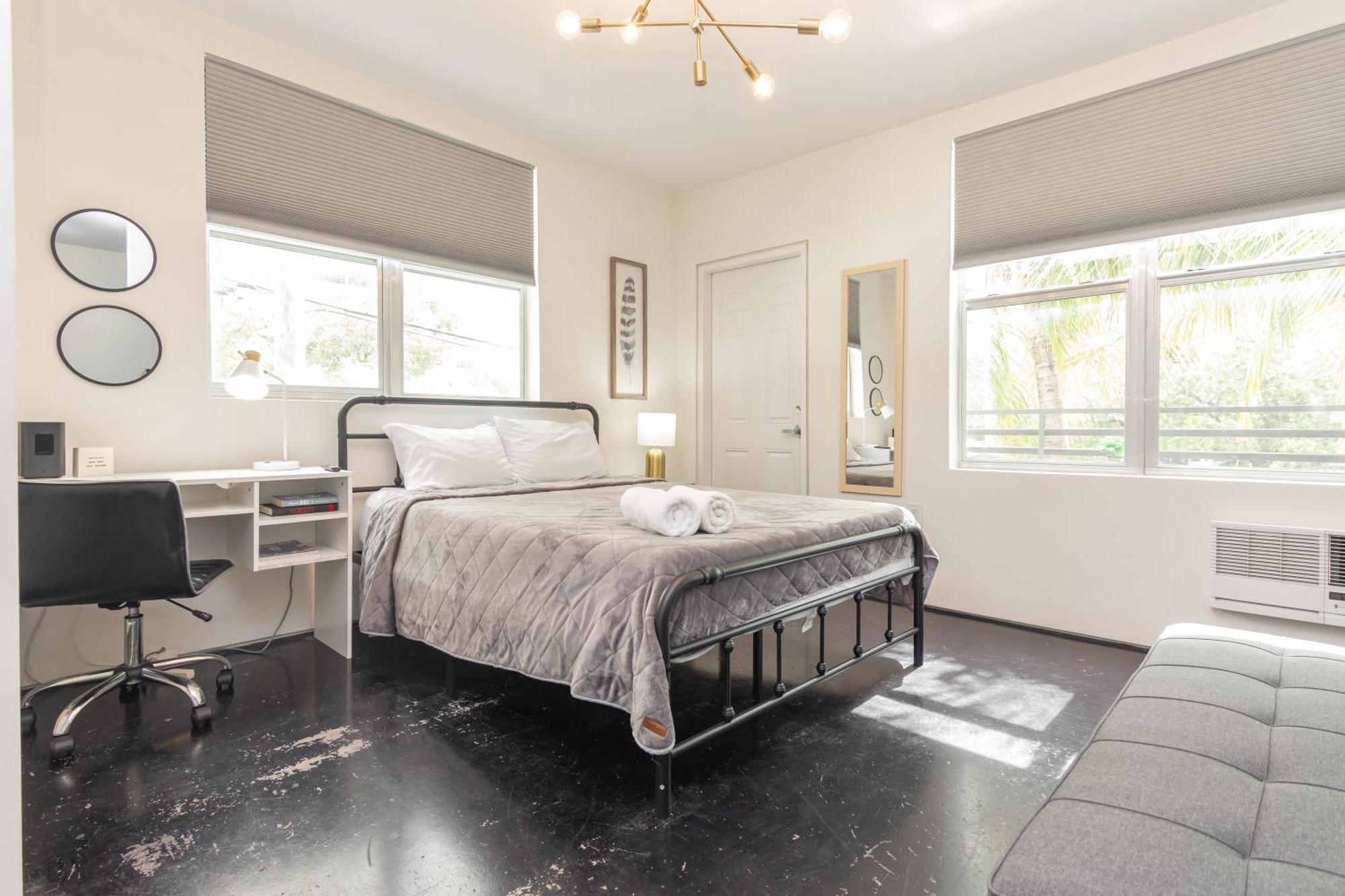 Midtown - Wynwood Area With Balcony - Art District Near Beach Apartment Miami