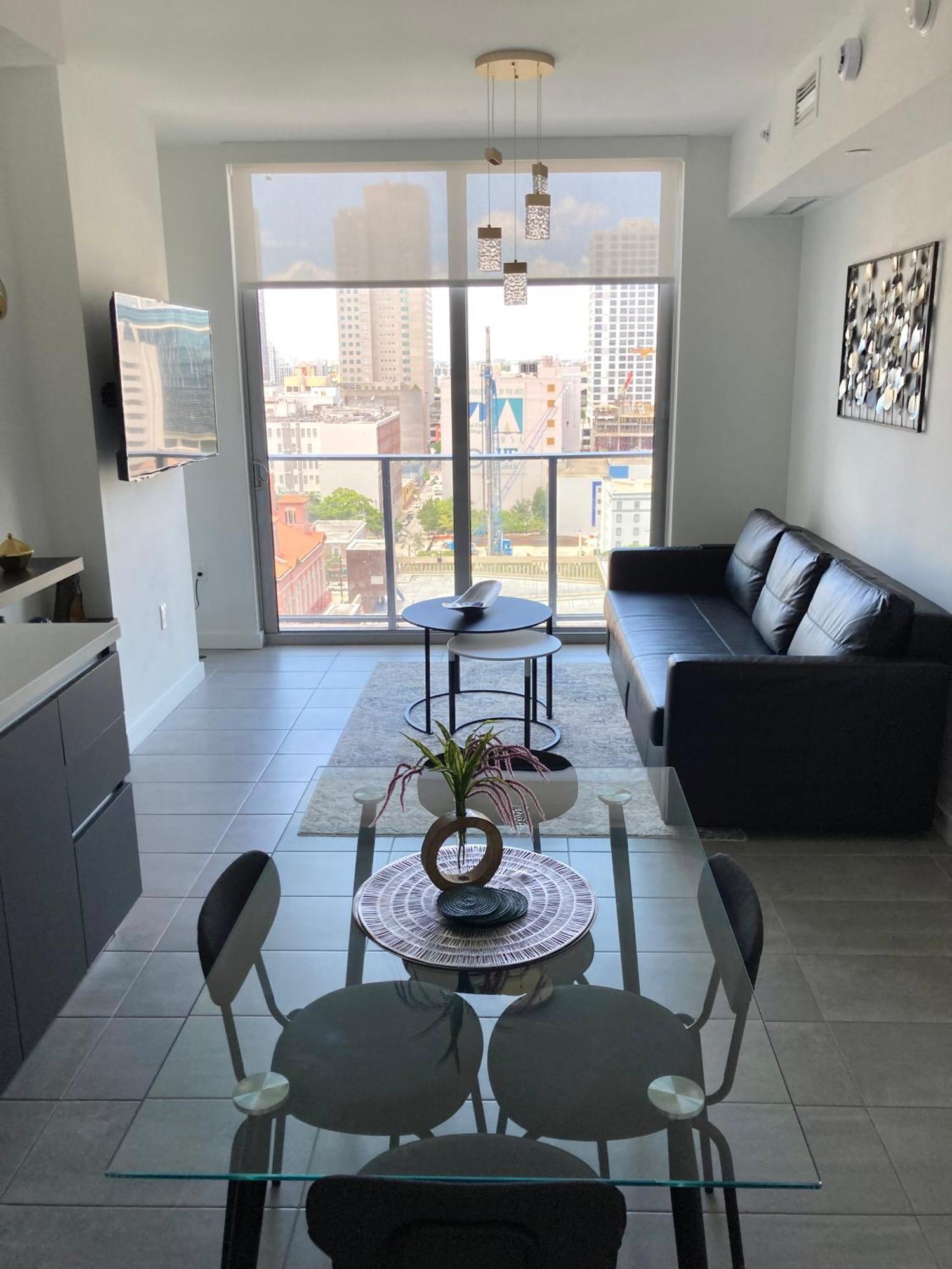 Apartment Brand New Modern 1 Bedroom Unit Downtown Miami