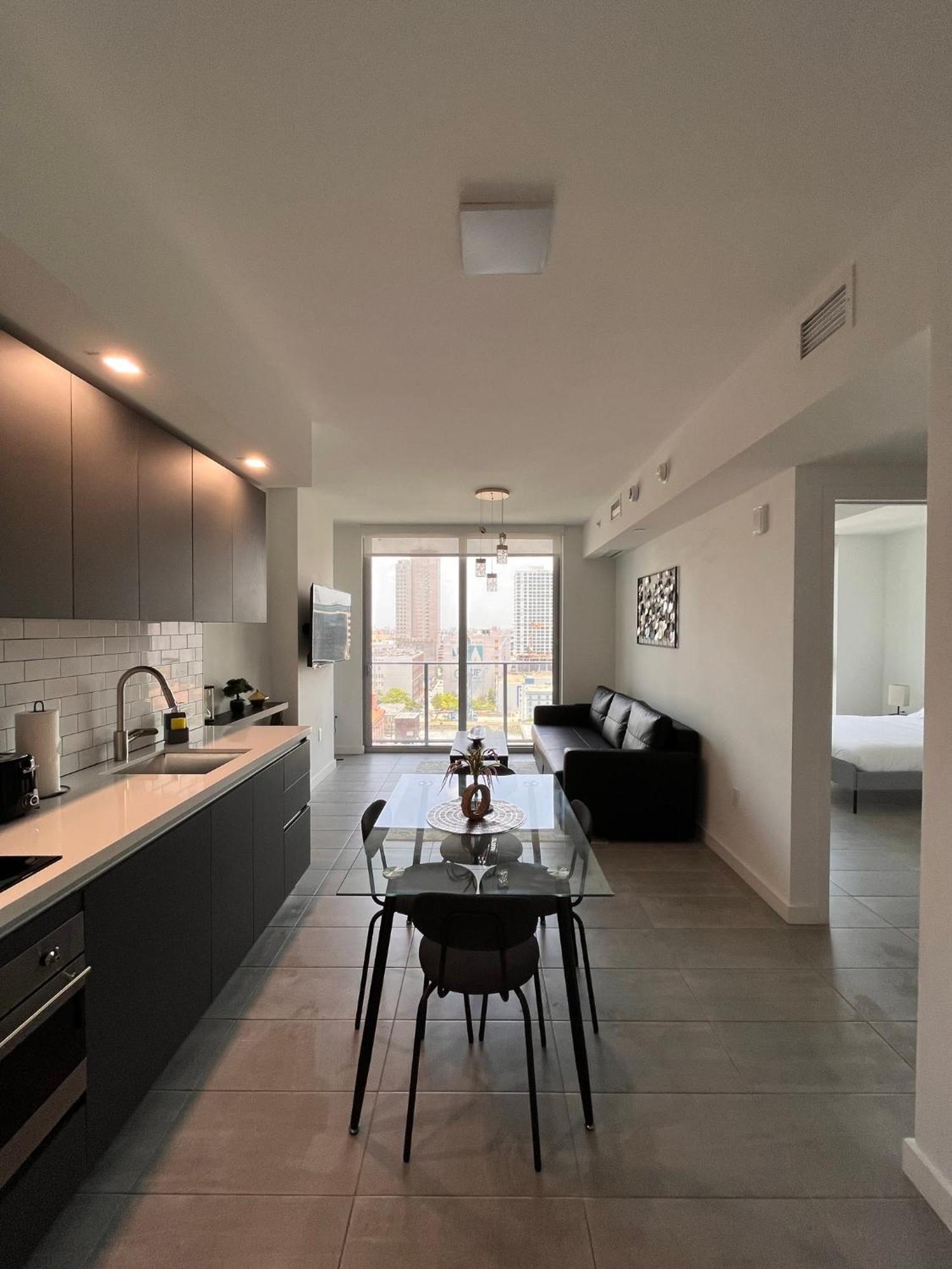 Apartment Brand New Modern 1 Bedroom Unit Downtown Miami